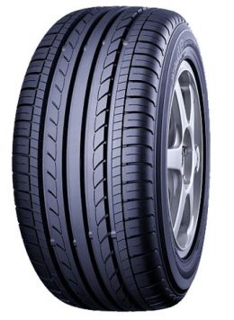 YOKOHAMA 225/40 R18 92Y